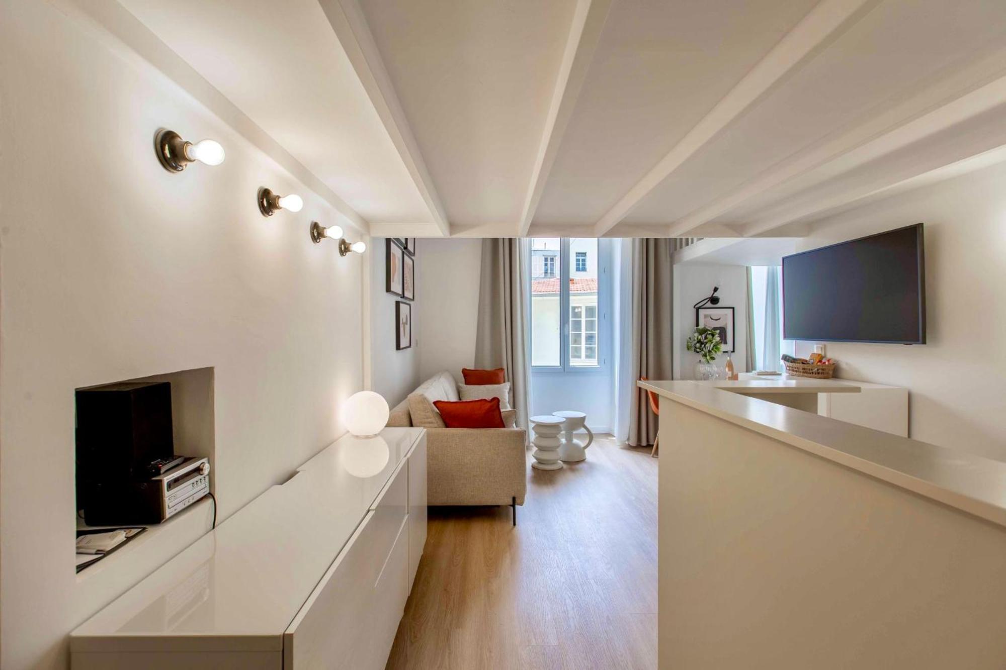 Suede Promenade Duplex At 1 Min From The Sea 2 Bathrooms